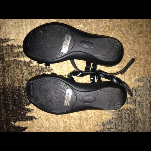 Clark’s! - Picture 4 of 4